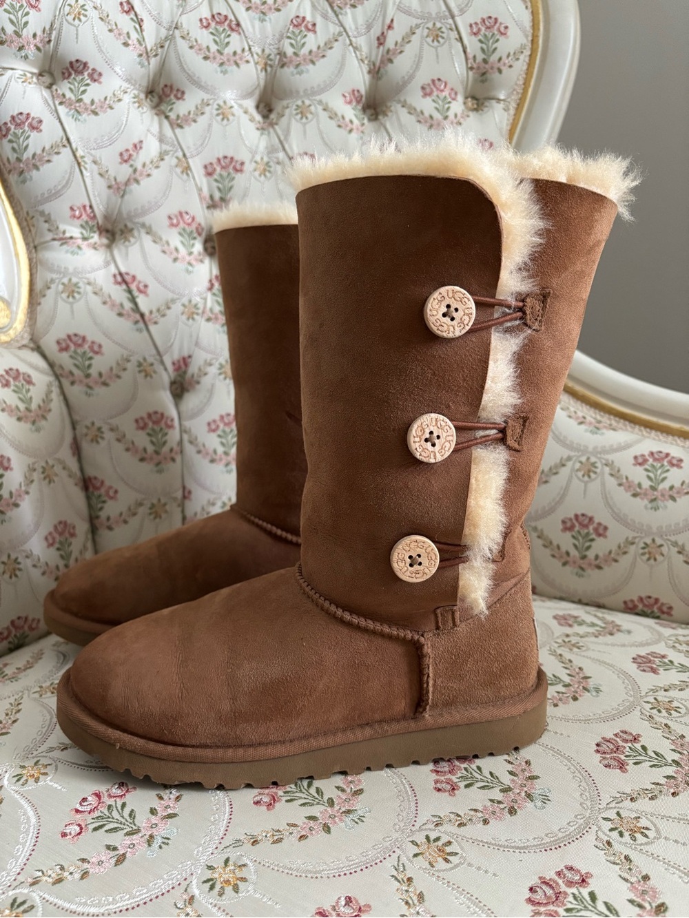 Original Y2K Ugg Australia Bailey Button Triplett II Boots Size 6